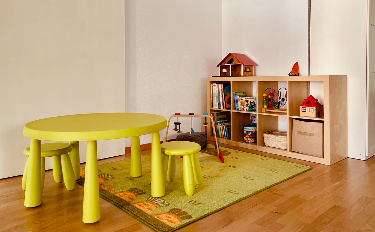 Coin enfants du cabinet, avec jouets et livres